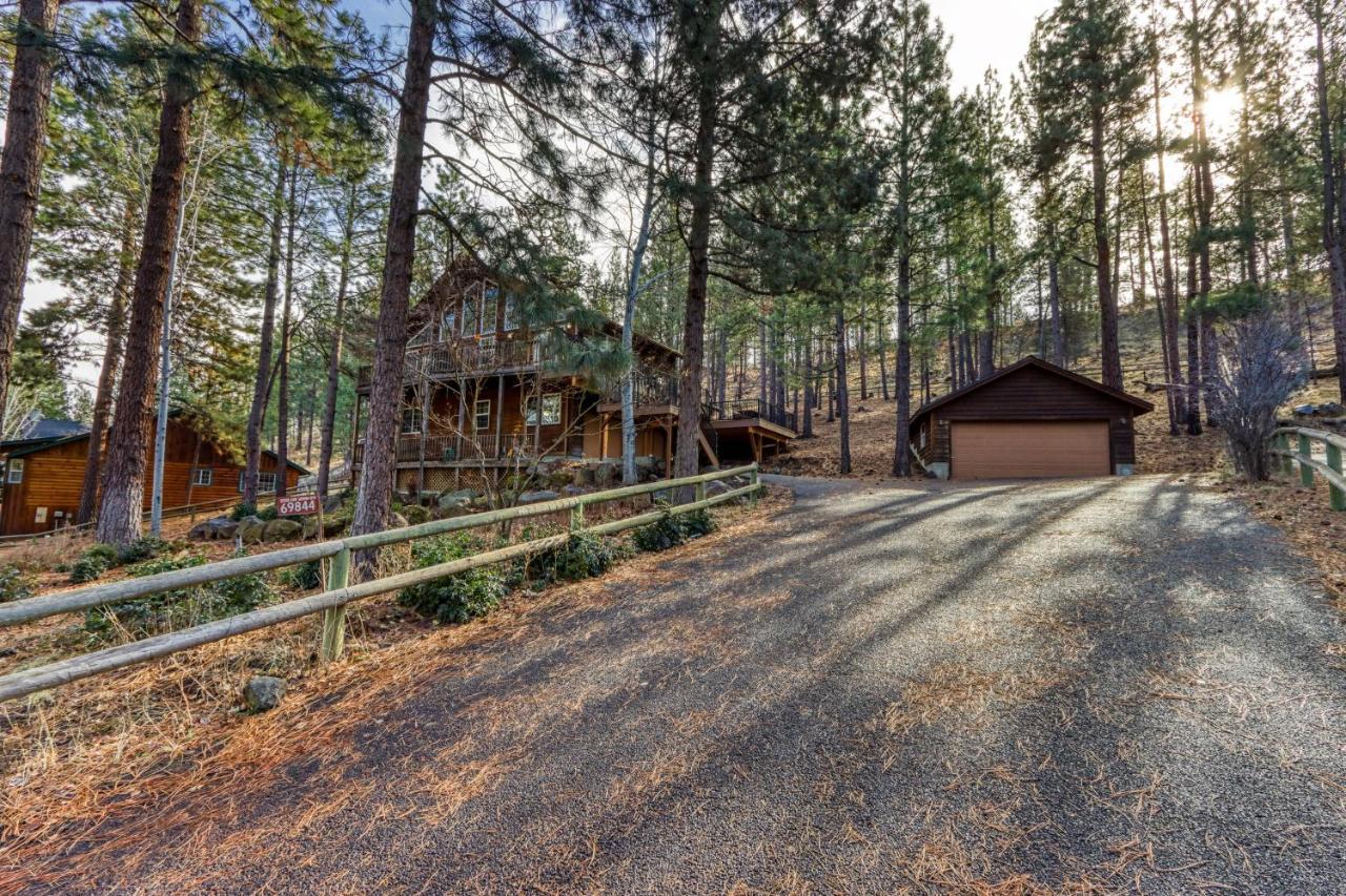 Camp Polk Lodge 시스터스 외부 사진